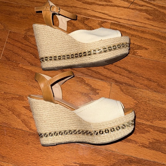 Espadrilles - Picture 3 of 7